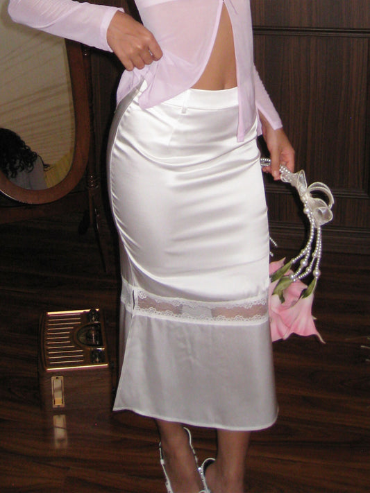 Floria's Silk Skirt